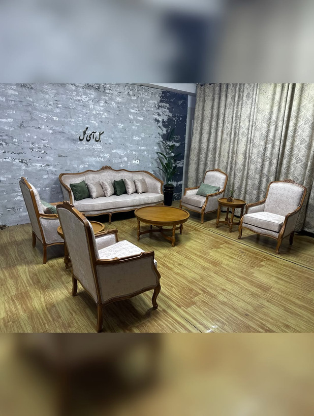 مبل کلاسیک سه گل
