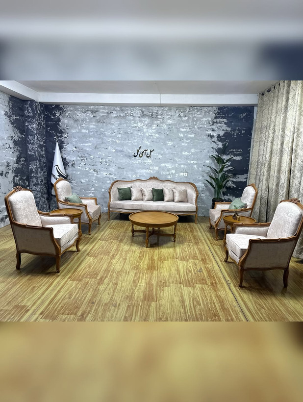 مبل کلاسیک سه گل