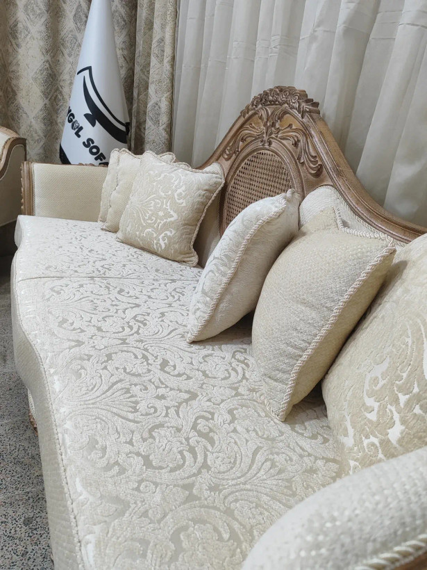 مبل کلاسیک کاجی هشت نفره