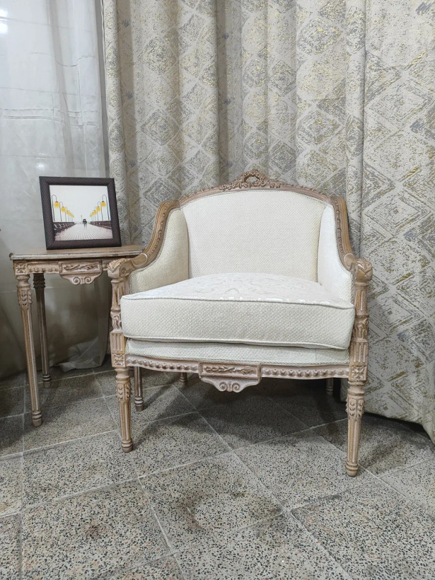 مبل کلاسیک کاجی هشت نفره