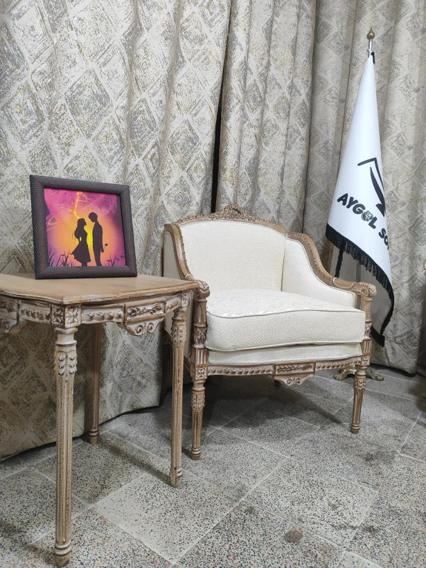 مبل کلاسیک کاجی هشت نفره