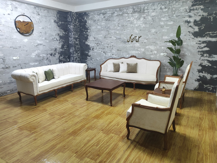 مبل کلاسیک سه گل هشت نفره با چستر